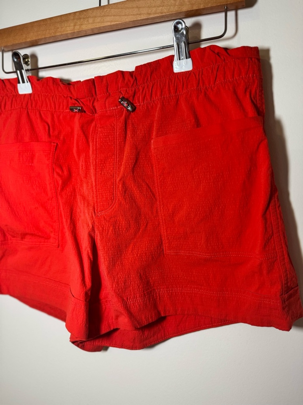 Athleta Trekkie Paper Bag Shorts Torch Red Discontinued Style Bungee Waist - Picture 2 of 6